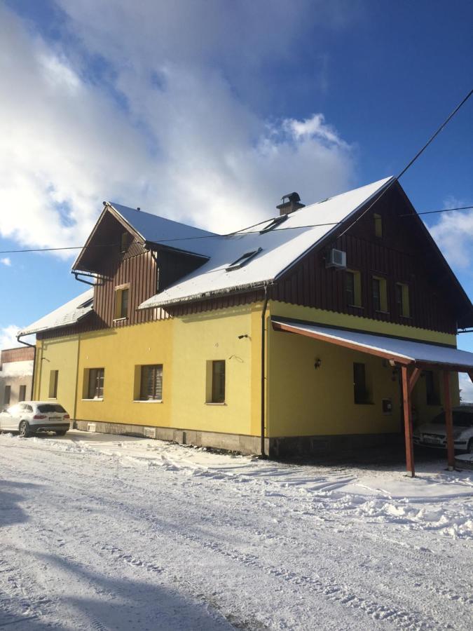 Penzion Pod Kaplickou Kořenov Eksteriør billede